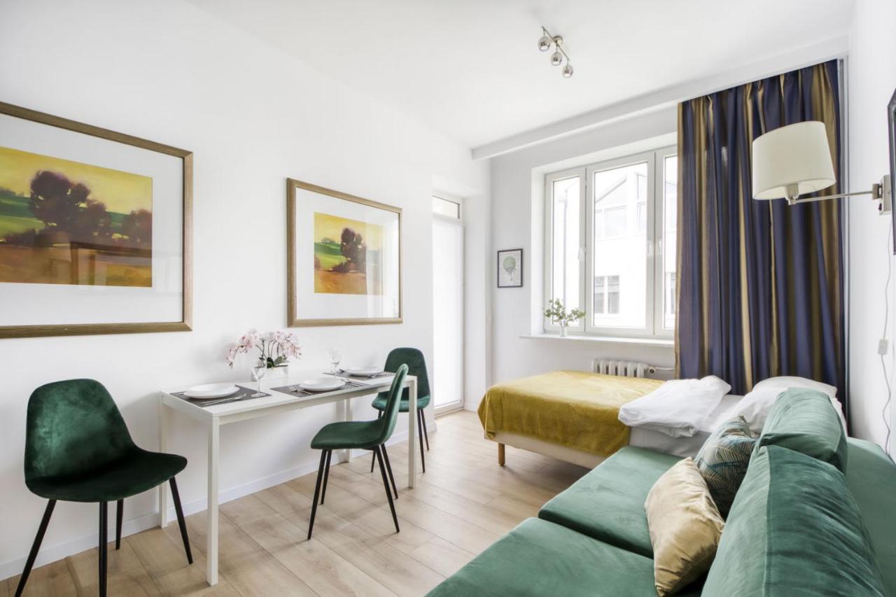 23 Unit Miniapartments Warszawa Lotnisko Okecie Fajne Ministudio Przy Bitwy Warszawskiej Dış mekan fotoğraf